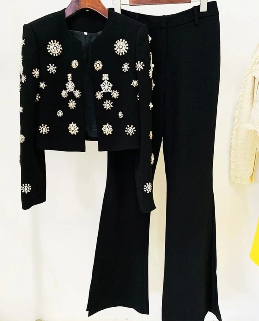 ELEGANT PANTS SUIT