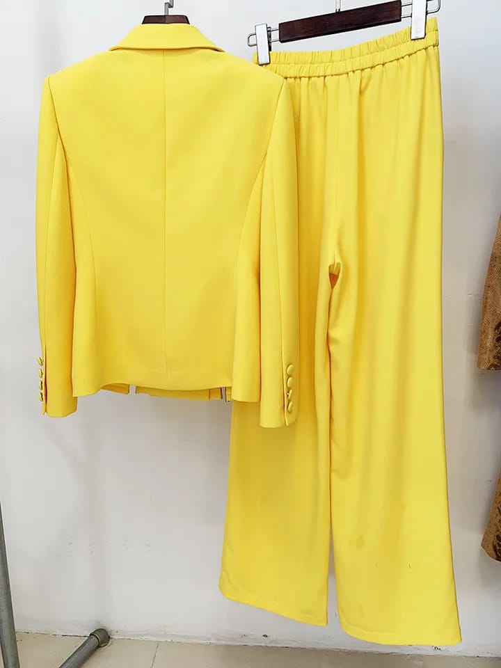 YELLOW PANTS SUIT